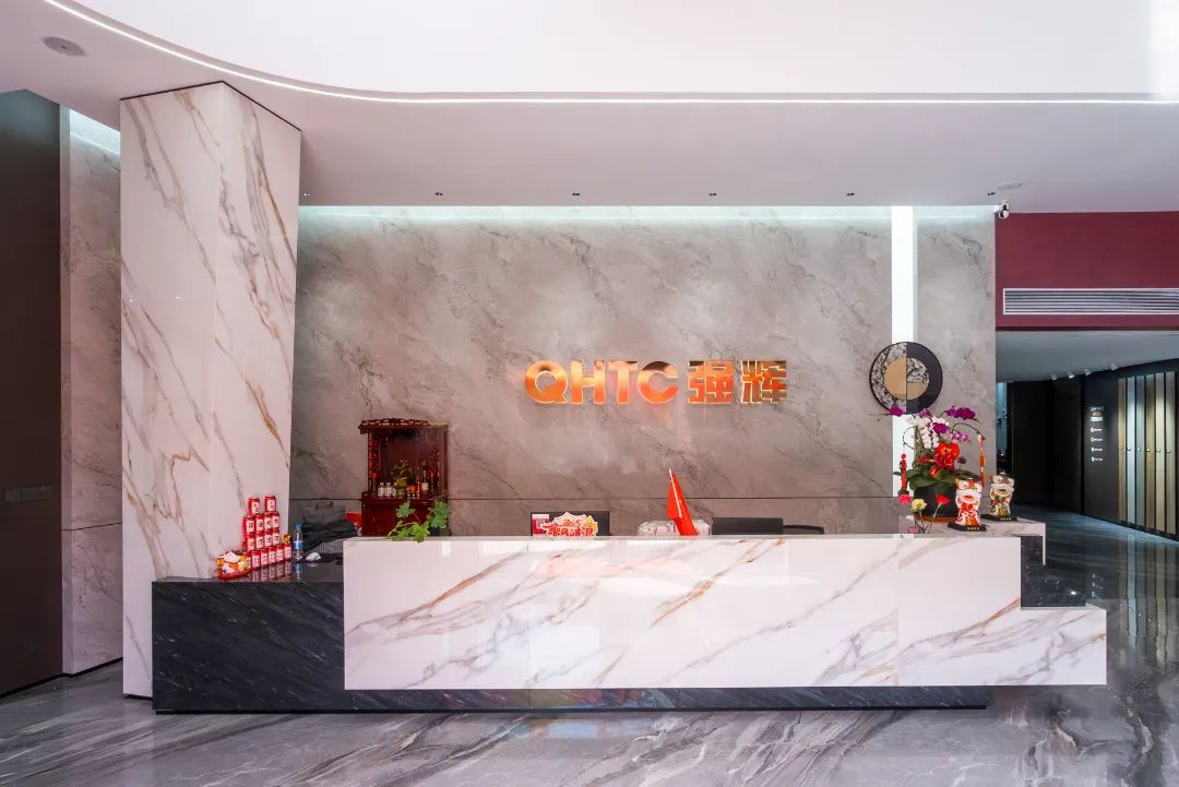 終端風(fēng)采 | 強(qiáng)輝晉江旗艦店，品味質(zhì)感大師館，打卡美學(xué)新坐標(biāo)(圖6)