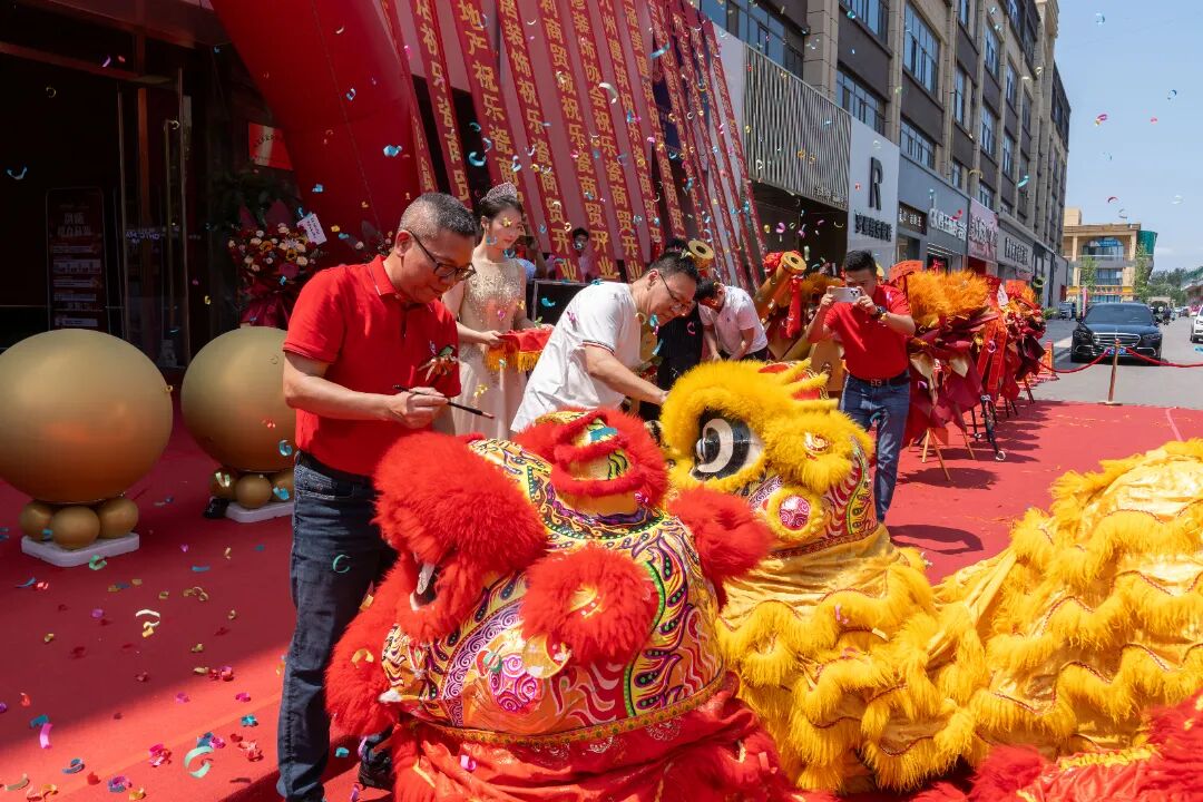 精工筑夢·摯友同行 | 強輝邢臺旗艦店煥新開業(yè)(圖19) 精工筑夢·摯友同行 | 強輝邢臺旗艦店煥新開業(yè)(圖19)